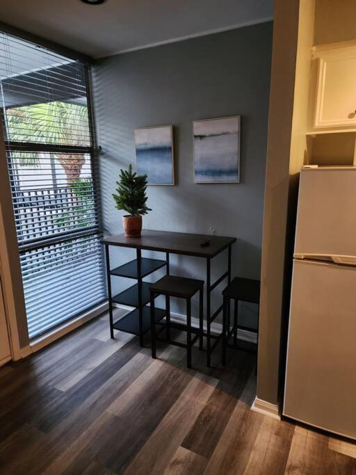 Blue Shark *W7* @ Montrose 1Br Private King Loft Apartment Houston Exterior foto